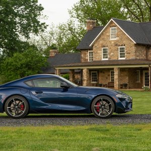 2020_GR_Supra_Downshift_Blue_005_4E879C729270049FC21BDEA784094899EDF716E0.jpg